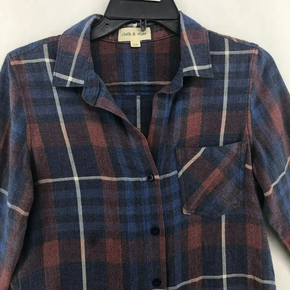 Cloth & Stone Shirt Women's Sz XS Blue Red Plaid Collared Front Pocket Button Up - Picture 6 of 12